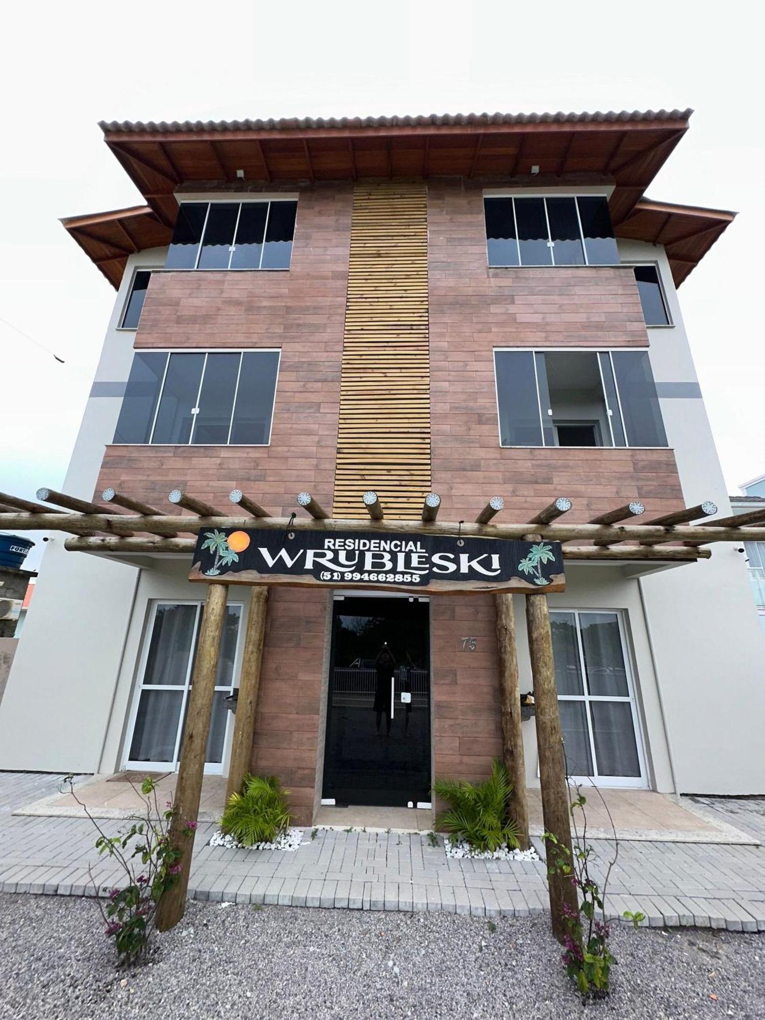 Residencial Wrubleski Sc Pinheira Bagian luar foto