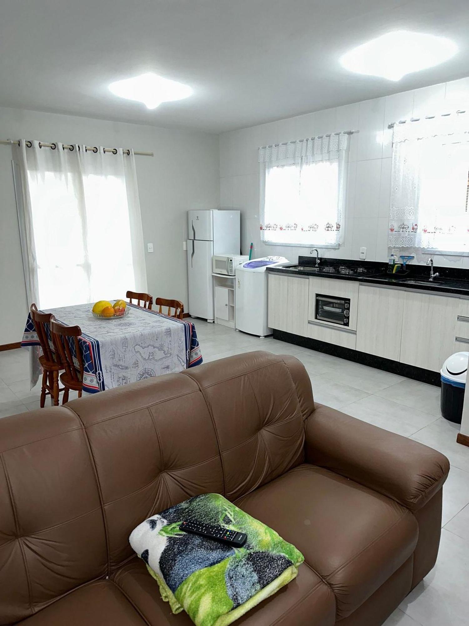 Residencial Wrubleski Sc Pinheira Bagian luar foto